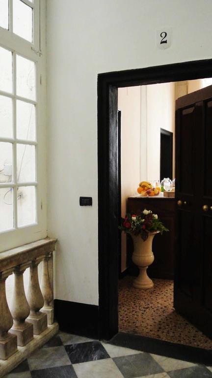 Palazzo Zecchino B&B Генуя Екстер'єр фото