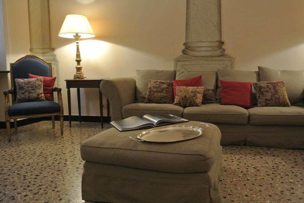 Palazzo Zecchino B&B Генуя Екстер'єр фото