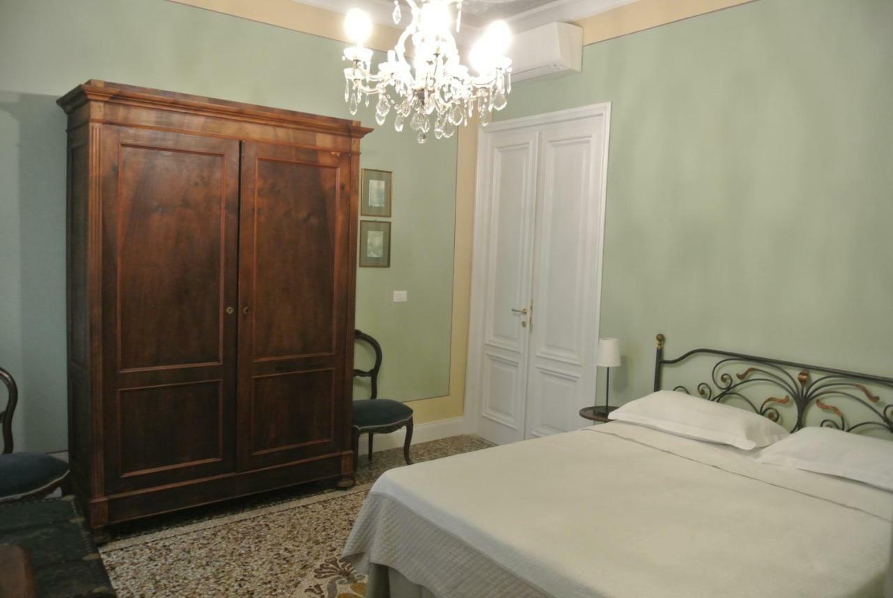 Palazzo Zecchino B&B Генуя Екстер'єр фото